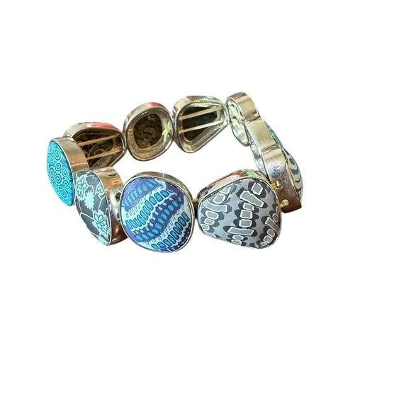 Viva Beads Handmade Clay Stretch Bracelet in Blue Green Gray Black Hues Silver - Picture 2 of 10